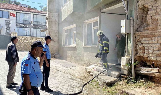 Binanın bodrum katında çıkan yangın söndürüldü