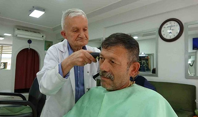 Bir ustanın makasıyla geçen 57 yıl