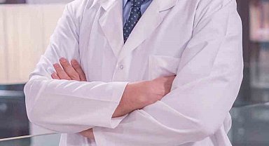 Böbrek üstü bezi tümörlerinde organ koruyucu cerrahi seçenek: Parsiyel adrenalektomi