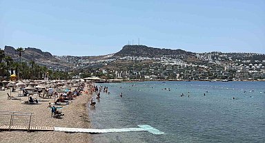 Bodrum'da sahilleri tatilciler doldurdu