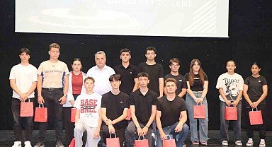 Bozüyük'te 'Eğitimde Başarı Ödülleri' sahiplerini buldu