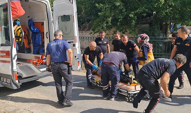 Burdur'da ahşap balkon çöktü: Anne ve kızı yaralandı