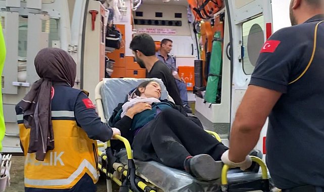 Bursa'da çatı yangını: 1 kişi dumandan etkilendi