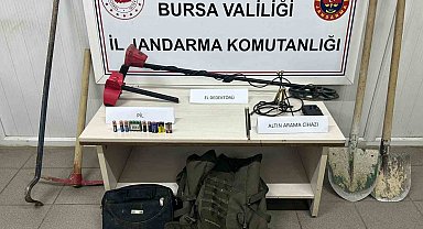 Bursa'da defineci operasyonu