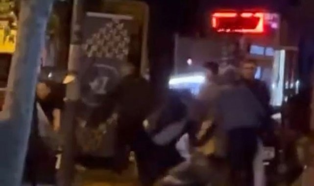 Bursa'da tartıştıkları kişiyi tekme tokat darp ettiler