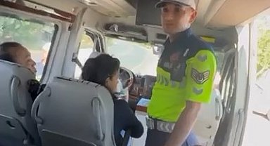 Bursa'da yolcu minibüsüne trafik denetimi