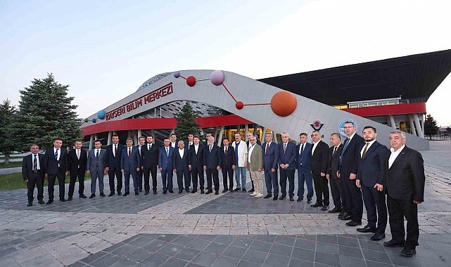 Büyükkılıç'tan Bakan Tunç'a, Kültepe Kaniş Karum ve 7,5 milyon yıllık fosillerin tanıtımı