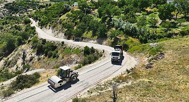 Büyükşehir Belediyesi Bağköy Mahallesi'nin yolunu güvenli hale getirdi