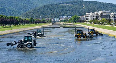 Büyükşehir Belediyesi'nden Hüdavendigar'da dere temizliği