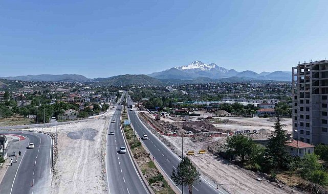 Büyükşehir, Kartal Katlı Kavşağı Projesi için alternatif güzergâh çalışmalarına başladı
