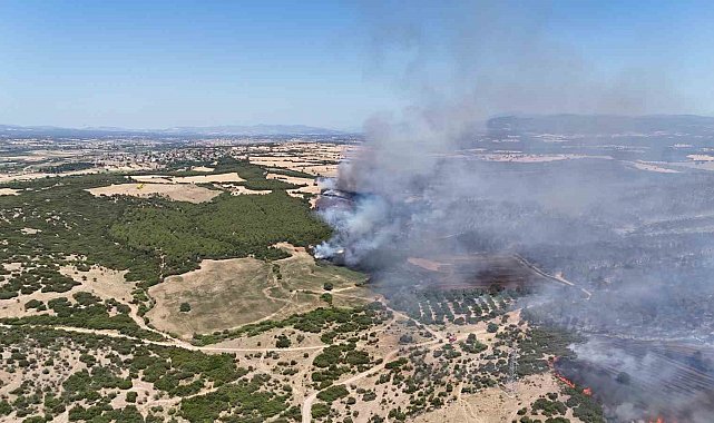 Çanakkale Valiliği: Yerleşim yerlerini tahliyeyi gerektirir bir risk bulunmamaktadır