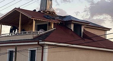 Çatı tamiri sırasında çıkan yangın korkuttu