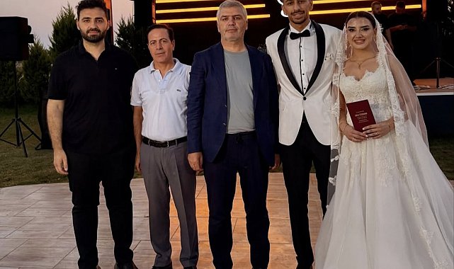 Cem Çelik'ten çifte imza