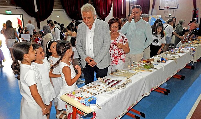 Çeşme'de, öğrencilerden geri dönüşüme duyarlı yıl sonu etkinliği
