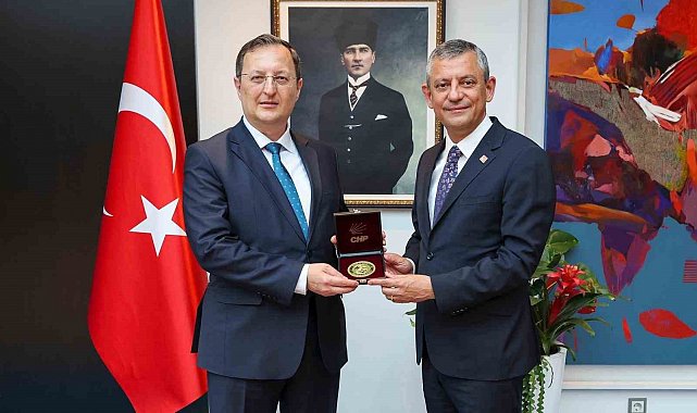 CHP Genel Başkanı Özel, Berlin Büyükelçisi Turan'ı ziyaret etti