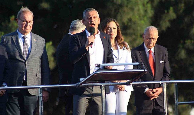 CHP Genel Başkanı Özel, Tekirdağ'da partililere seslendi