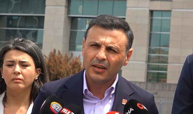 CHP İstanbul İl Başkanı Özgür Çelik adliye önünde açıklamalarda bulundu
