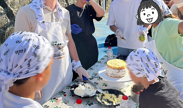 Çocuk yuvasında kalan minikler, üniversiteliler ile pasta yapmayı öğrendi