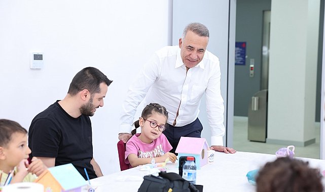 Çocuklar bu kez babalarıyla mutfağa girdi