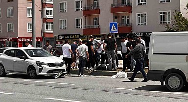 Çorum'da karşıya geçmek isteyen yayaya otomobil çarptı