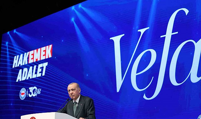 Cumhurbaşkanı Erdoğan: "İran'ın egemenliğine ve bölgemizin güvenliğine yönelik saldırıları kimden gelirse gelsin, asla tasvip etmiyor, tepkimizi de açıkça ortaya koyuyoruz"