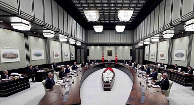 Cumhurbaşkanı Recep Tayyip Erdoğan başkanlığında kabine toplantısı başladı.