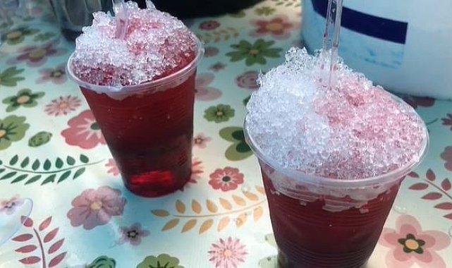 Dağların zirvesinde depolanan kar, Haziran sıcağında serinliğe dönüştü