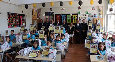 Denizli'de 192 bin 827 öğrenci karne heyecanı yaşadı