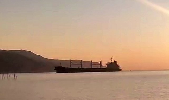 Dev gemi böyle karaya oturmuş: O anlar kamarada