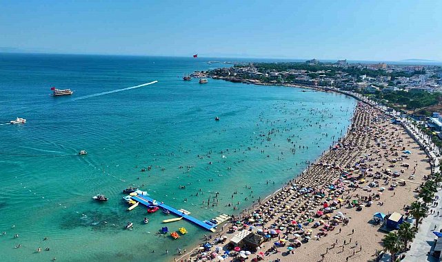 Didim'de bayram yoğunluğu: Sahiller doldu taştı