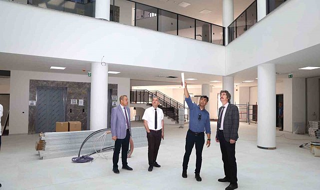 Diş Hekimliği Fakültesi binası açılış için gün sayıyor