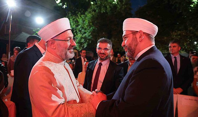 Diyanet İşleri Başkanı Erbaş, Arnavutluk'ta mezuniyet törenine katıldı