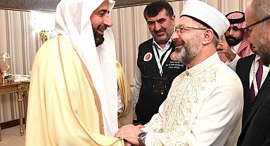 Diyanet İşleri Başkanı Erbaş, Cidde'de "Büyük Hac Sempozyumu"na katıldı