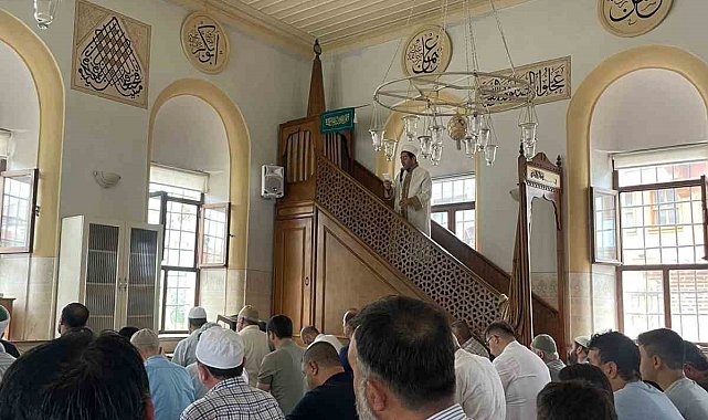 Diyanetten 'düğünde israf ve abartı' hutbesi