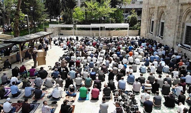 Diyanetten "Kamu hakkı dokunulmazdır" hutbesi