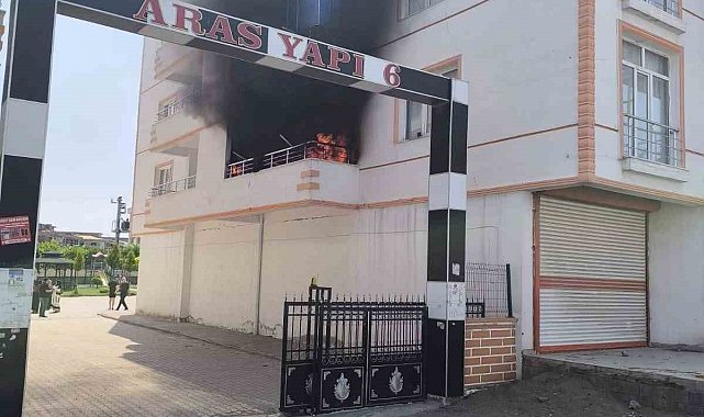 Diyarbakır'da bir evin balkonunda çıkan yangın söndürüldü