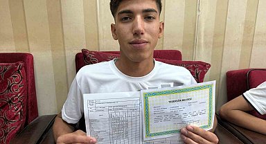 Diyarbakır'da karne hediyesi, başarılı öğrencilere ücretsiz saç tıraşı