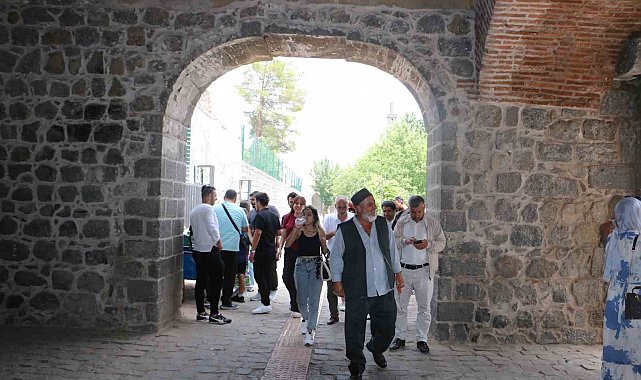 Diyarbakır'ın turistik mekanlarında bayram yoğunluğu