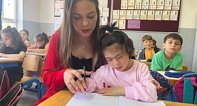 Down sendromlu diye okula gönderilmedi, bir öğretmen hayatını değiştirdi