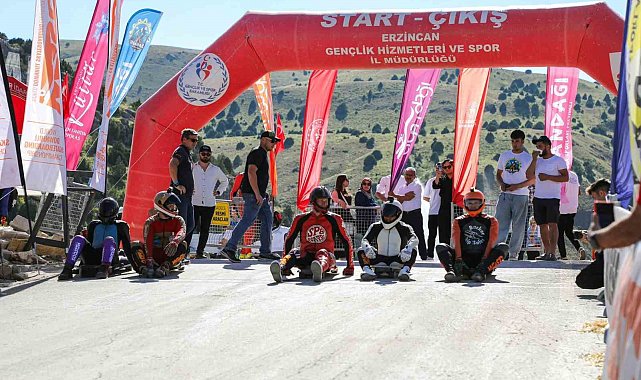 Dünya Kaykay İniş Şampiyonası Erzincan'da başladı