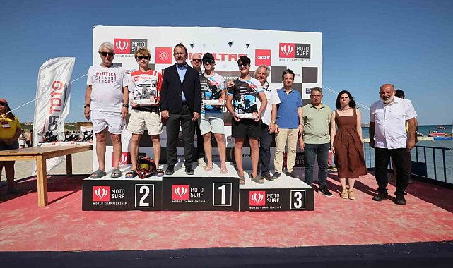 Dünya Motosurf Şampiyonası'nda final heyecanı Çeşme'de yaşandı