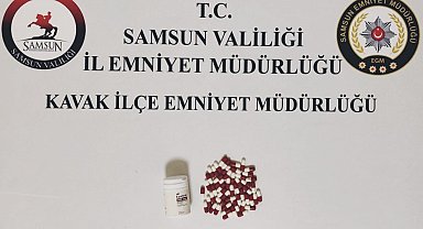Durdurulan araçtan uyuşturucu hap çıktı