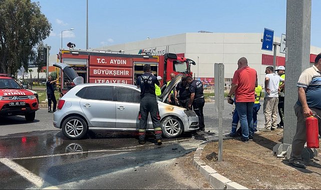 Efeler'de test sürüşüne çıkılan otomobil yandı