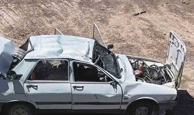 El frenini çekmeyi unutan sürücü, aracının altında kalarak ağır yaralandı