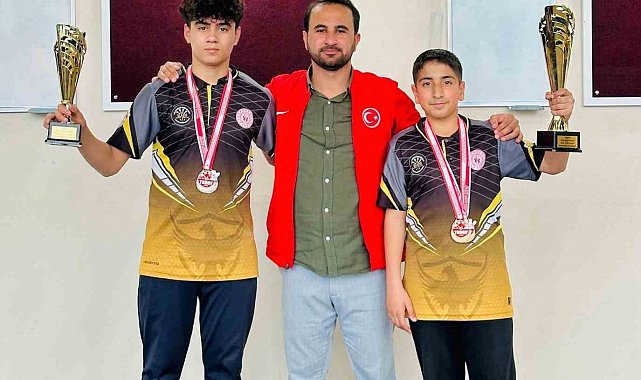 Elazığ dartta tarih yazdı: 6 madalya, 2 kupa