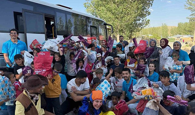 Elazığ'dan Van'a anlamlı etkinlik