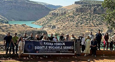 Elazığlı kadınlar ve gençler Diyarbakır'ı gezdi