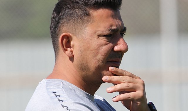 Elazığspor, Fırat Gül'le devam kararı aldı