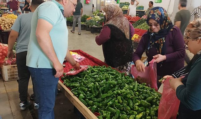 Emcelli Biberleri bayram sofralarının vazgeçilmezi oldu