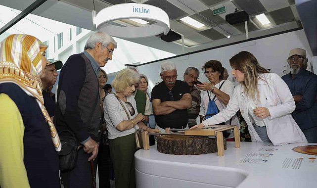 Emeklilerden Mercan Bilim Merkezi'ne tam not